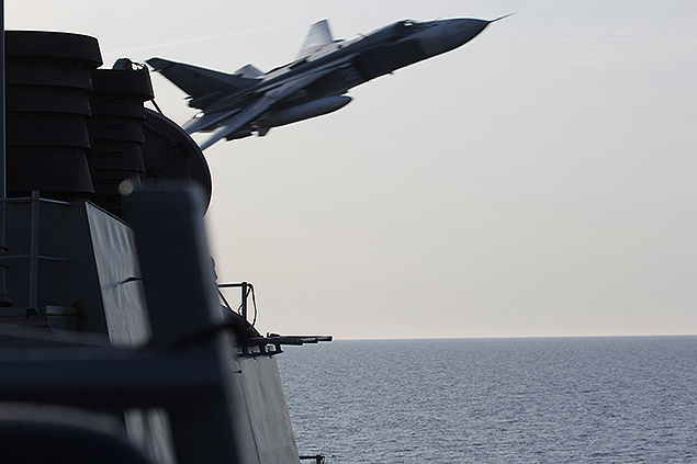 Russian jets buzz USS Donald Cook